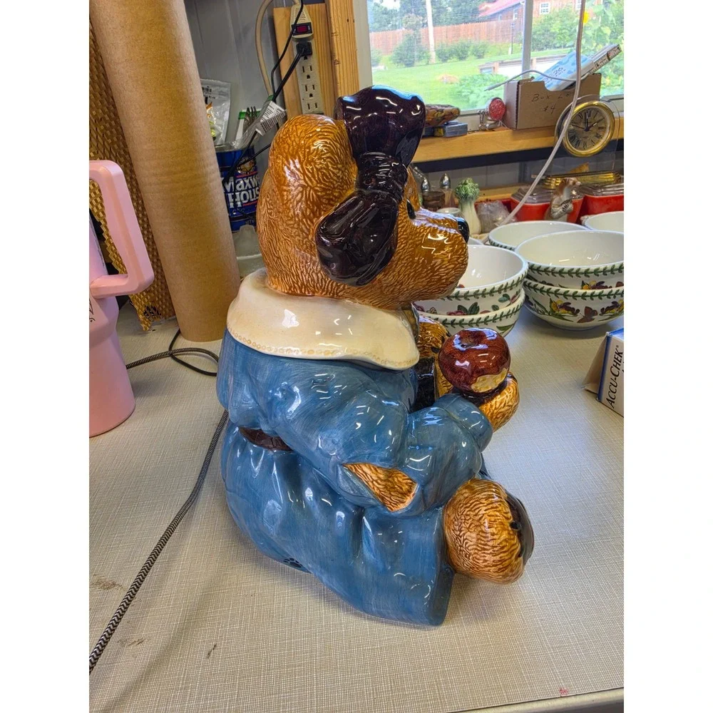 Boyds Collection Ms. Bruin's Cookie Jar Bearware Pottery Works 390000 Limited Ed